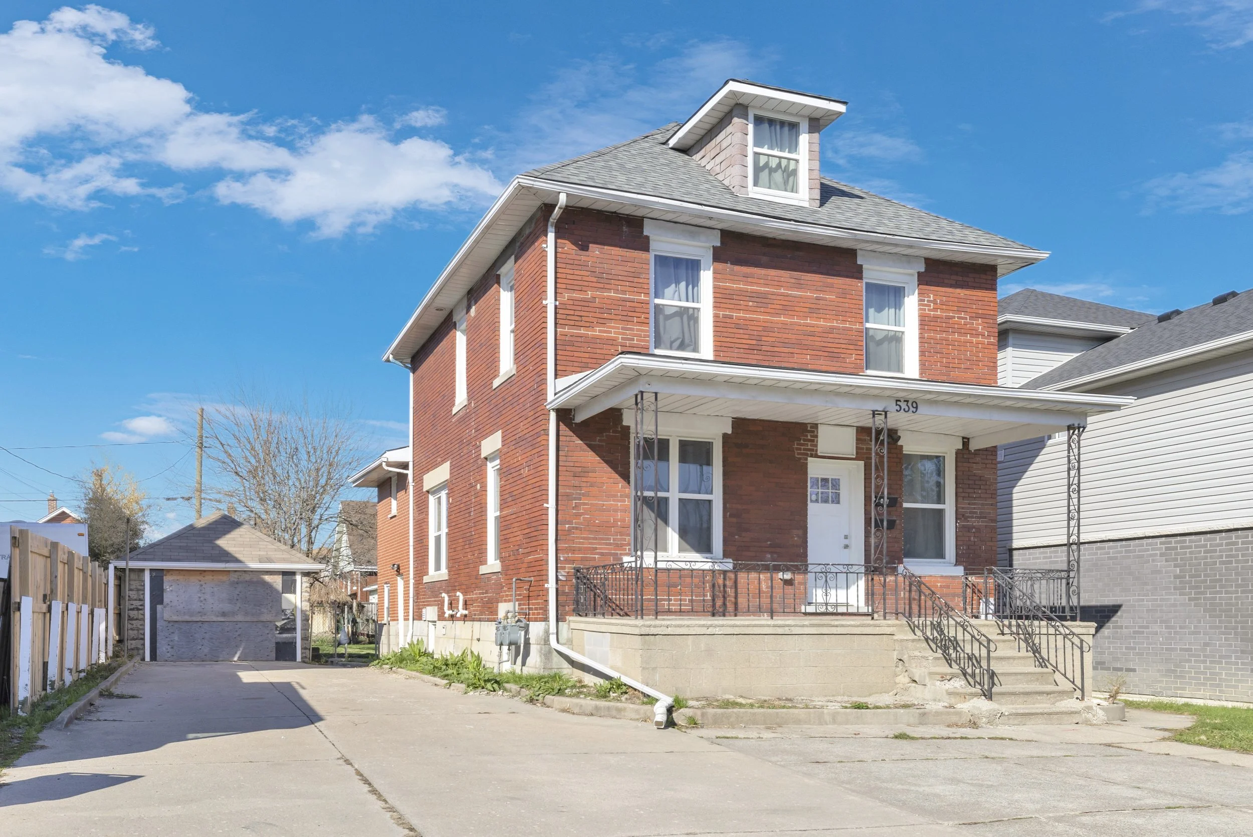 539 Campbell Ave