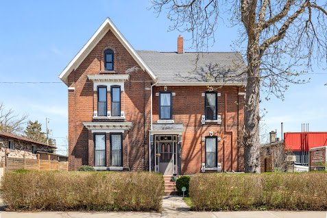 274 Crawford Ave