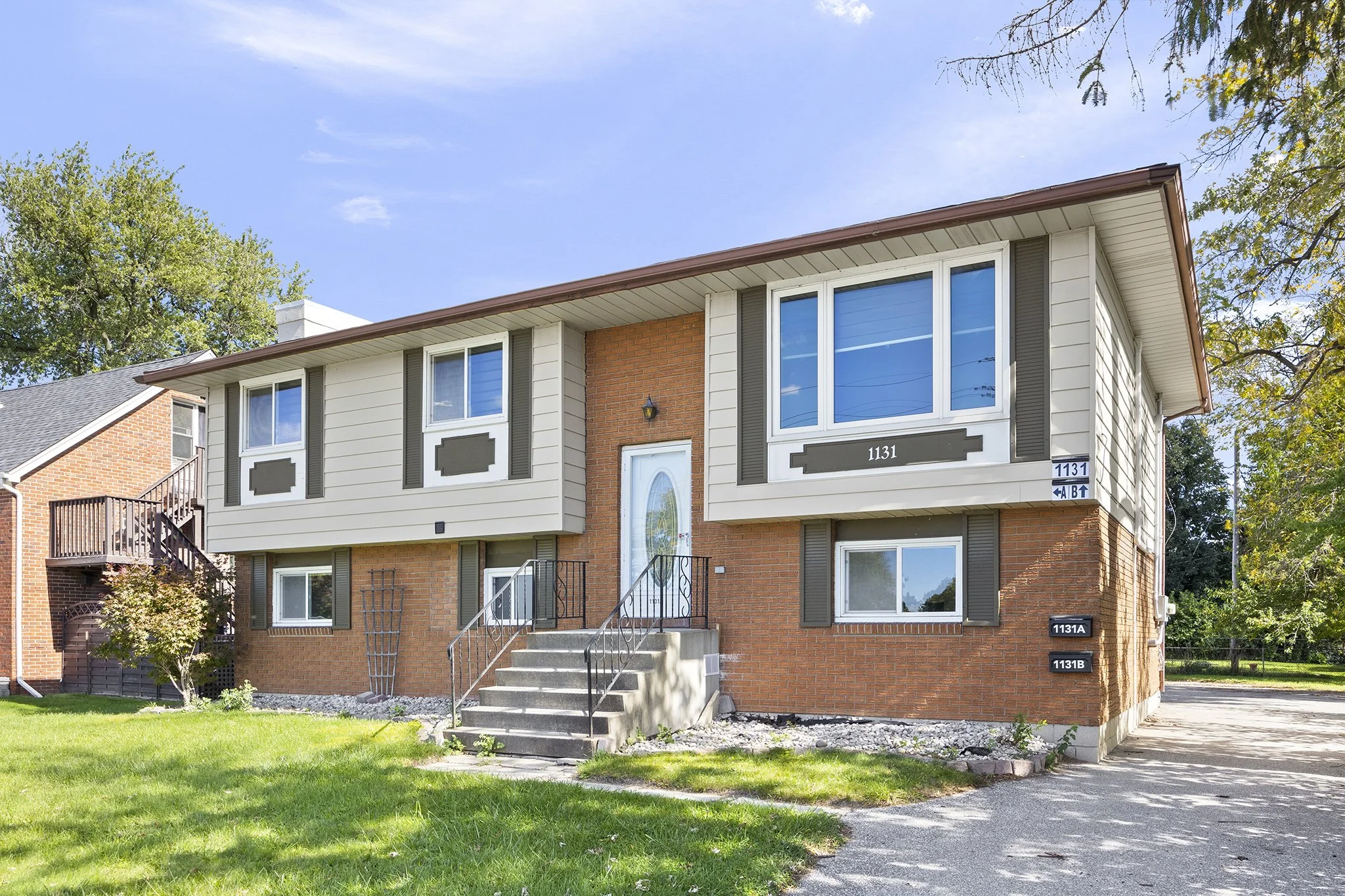 1131 Front Rd, Unit B - Front of House.jpg