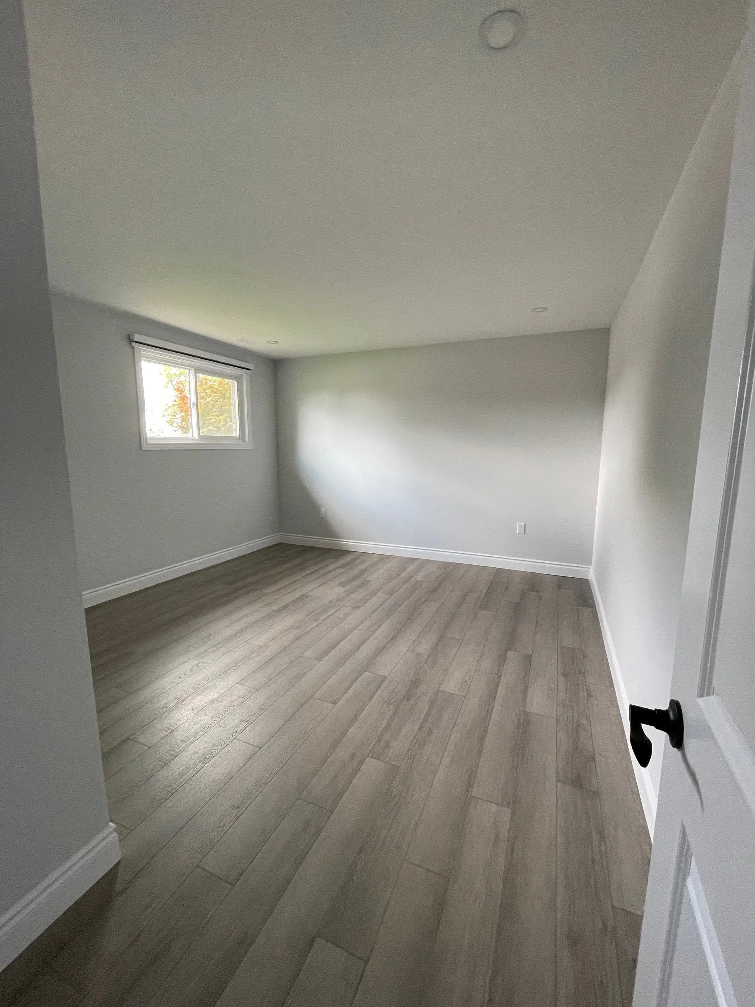 bedroom 1 a.jpg