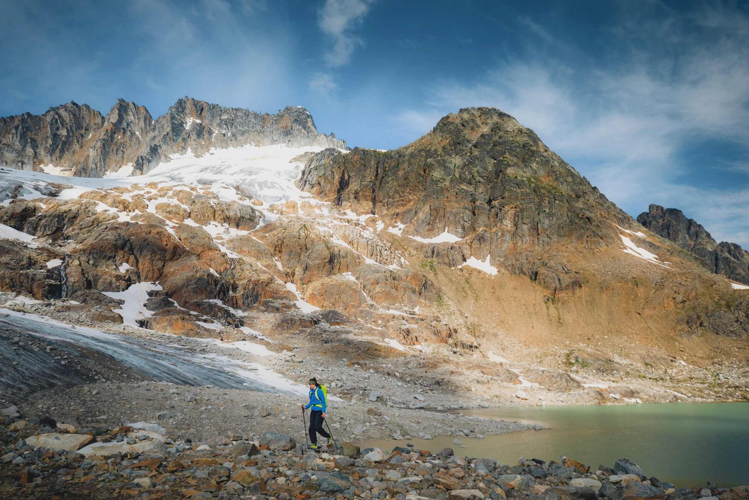 acc-gmc-hiker-alexmack-alpine-lake-canadian-rockies.jpg
