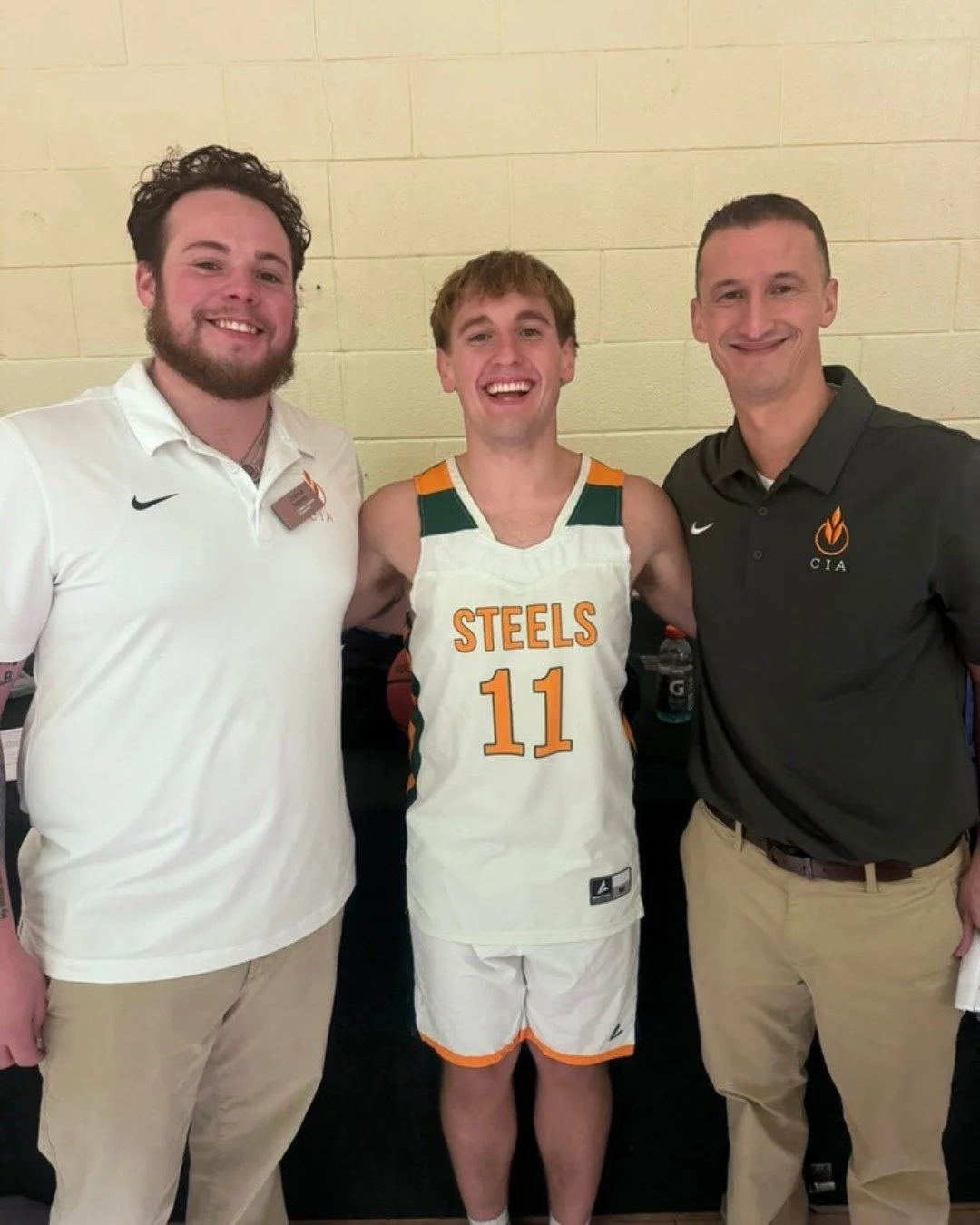 From the court to the kitchen with my favorite Culinary Institute of America basketball player! (Go Steels! 🖤💛)

Grabbed the family and spent the weekend in Hyde Park cheering on Christopher (@christopher.smith.13). Then watching him trade the bask