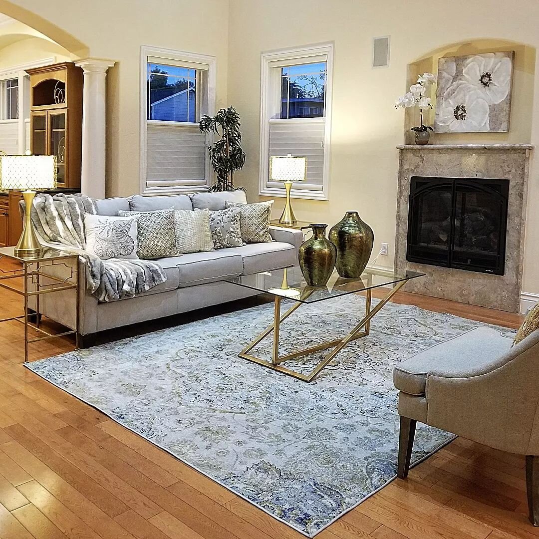 Gorgeous luxury home coming available soon in San Jose!

#365staging #STAGING #stager #homestager #homestaging #homeforsale #interiordecorating #interiordesign #interiordecorator #interiordesigner #decorator #decorating #bayarearealestate #listing #m