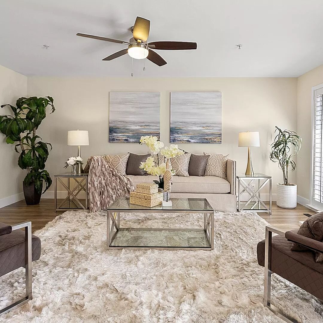 The Look Staging - Coming soon in prestigious Los Altos! 

#365staging #STAGING #stager #homestager #homestaging #homeforsale #interiordecorating #interiordesign #interiordecorator #interiordesigner #decorator #decorating #bayarearealestate #listing 