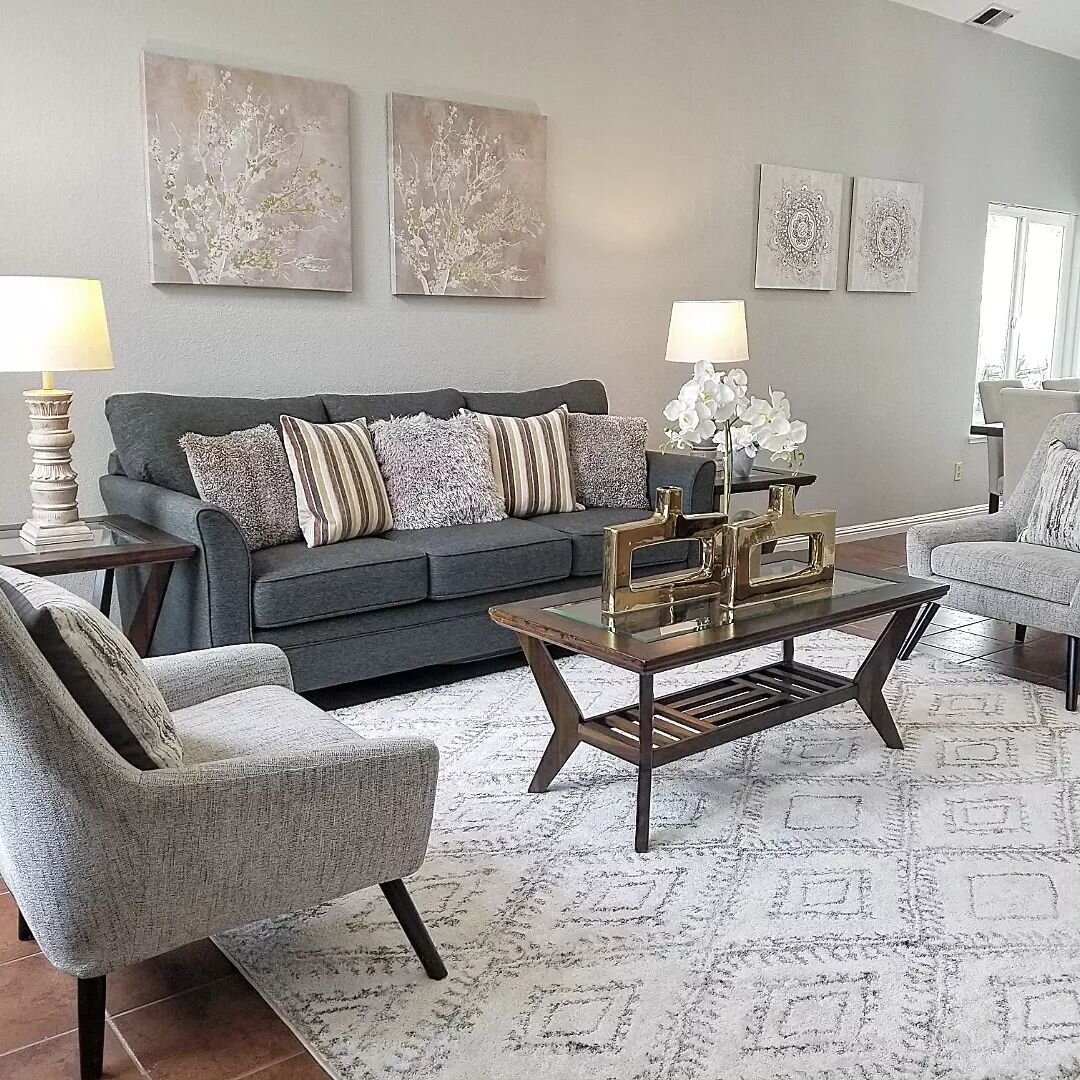 Coming soon in beautiful Morgan Hill!

#365staging #staging #stager #homestager #homestaging #homeforsale #interiordecorating #interiordesign #interiordecorator #interiordesigner #decorator #decorating #bayarearealestate #listing #milliondollarlistin