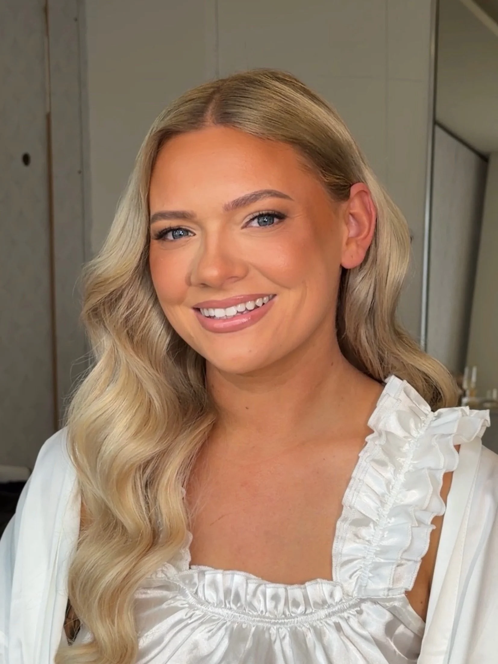 The brief was ✨ bronzed ✨ 

Our gorgeous bride Kayla, a 10/10 on 10/10/2026

Makeup: @brittanystellamakeup 
Hair: @hairbyrubychurchin @willowbridal_ 
Venue: @novotelnthbeach @wollongongbeachweddings 
Socials: @covertcontent_ 

@kayla_stibners 🫶🏼