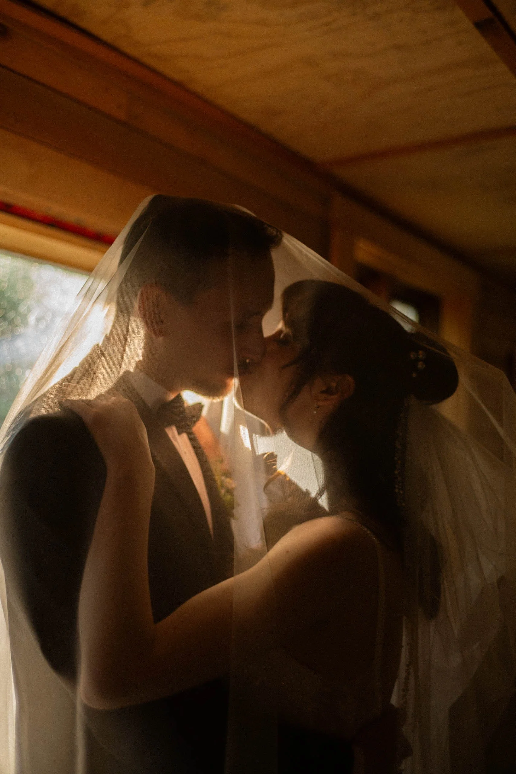 297-1ST06073-Jennica & Matt.jpg