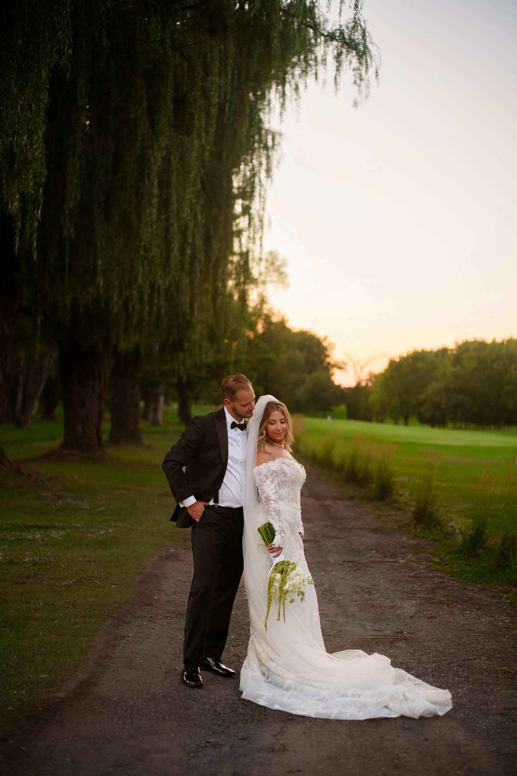 AR501319-Ryan & Julia Wedding.jpg