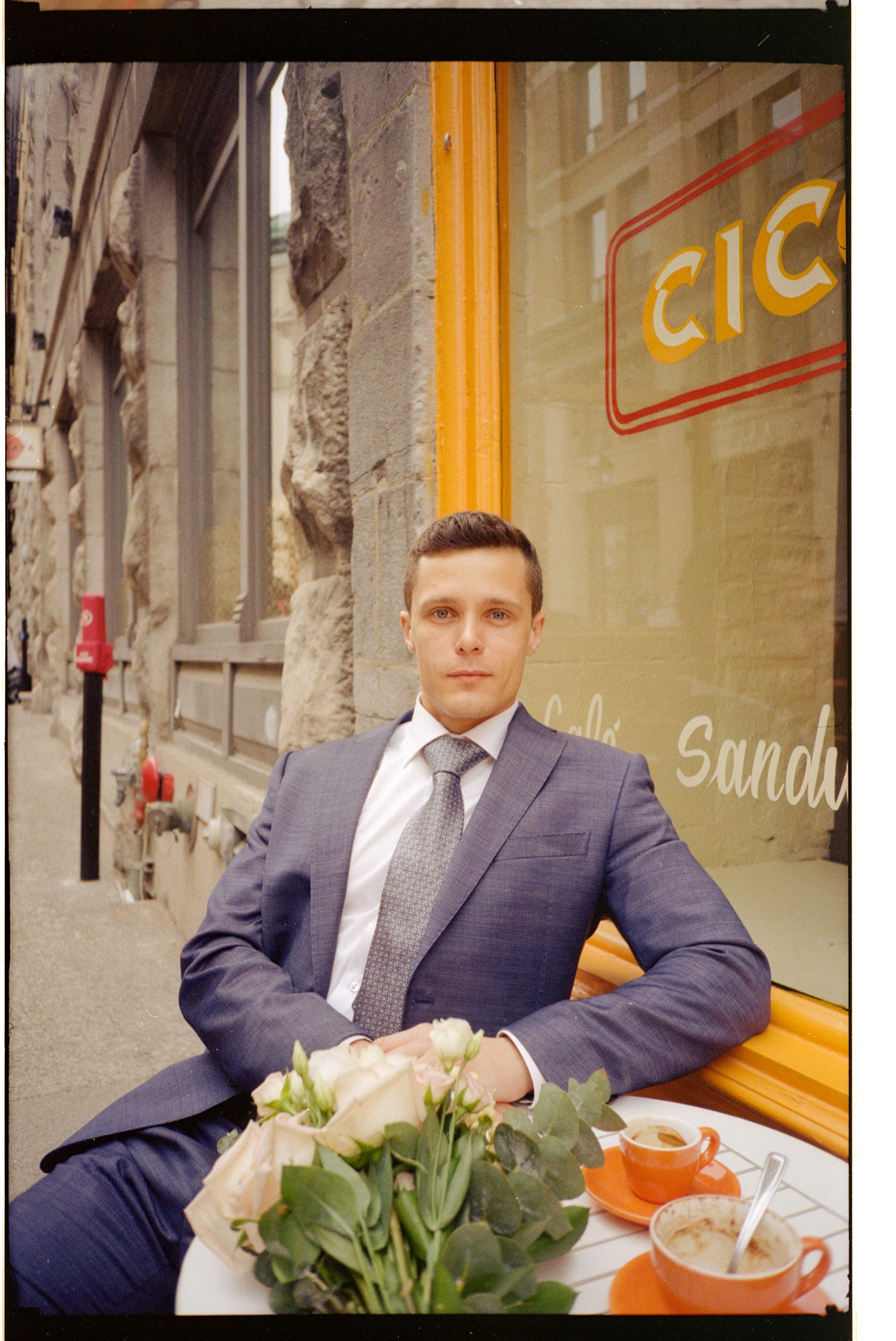 171GOLD200 FUJI TIARA May 2024 ndrew & Caroline wedding 31.jpg