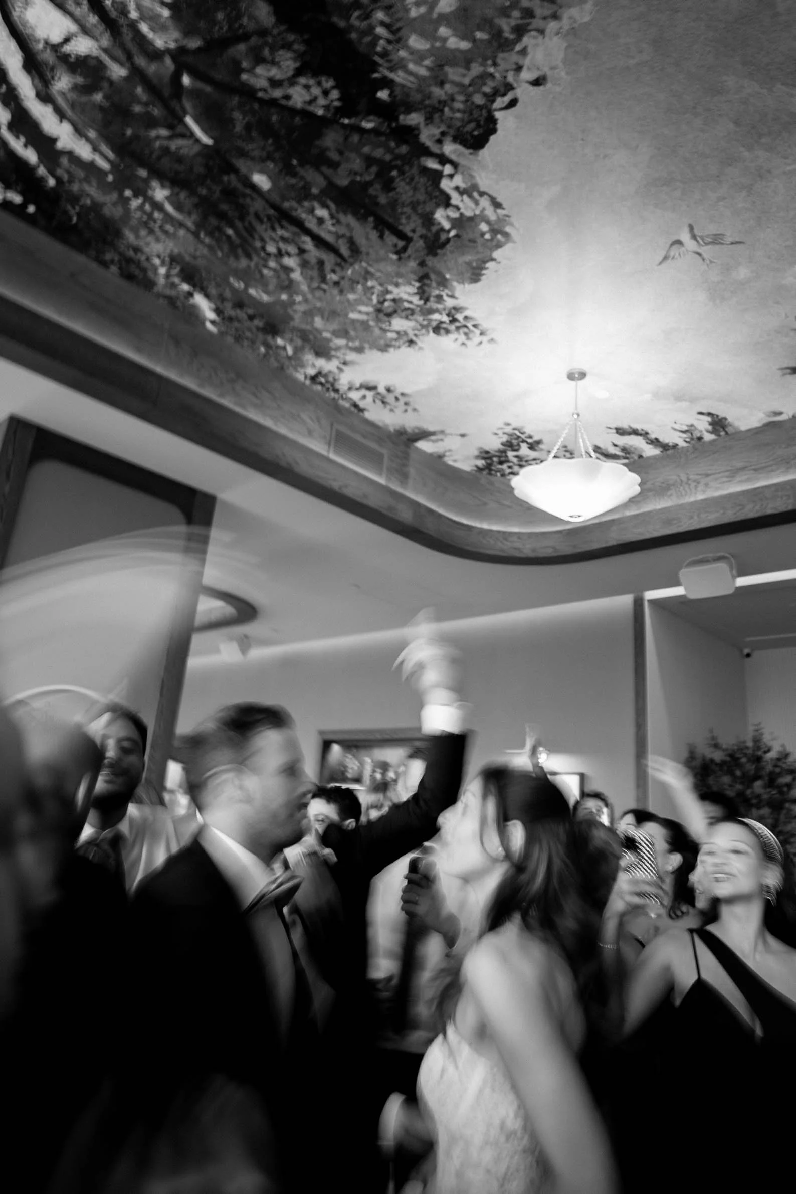 344-1ST02792-Lisa & Brendan.jpg