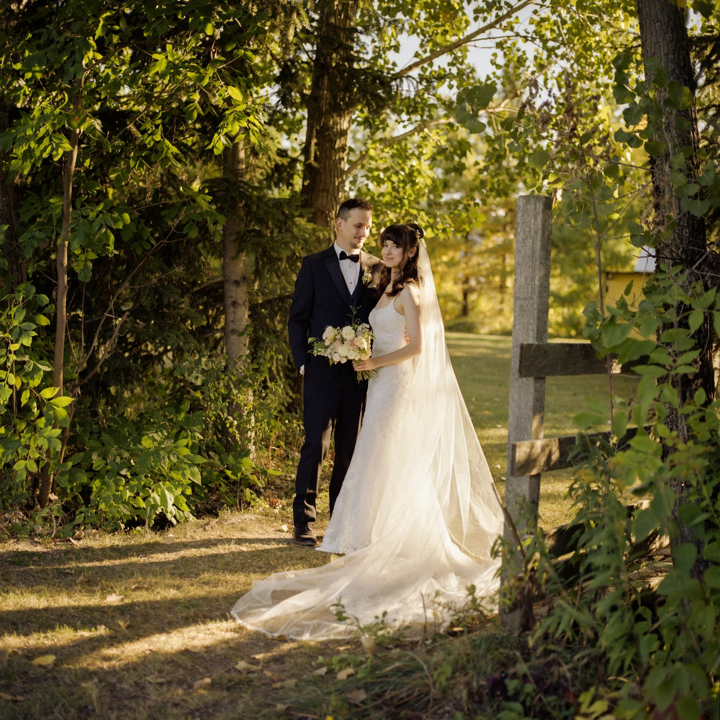 570-Jennica & Matt Kodak Gold 200, Hasselblad 500CM-untitled.jpg