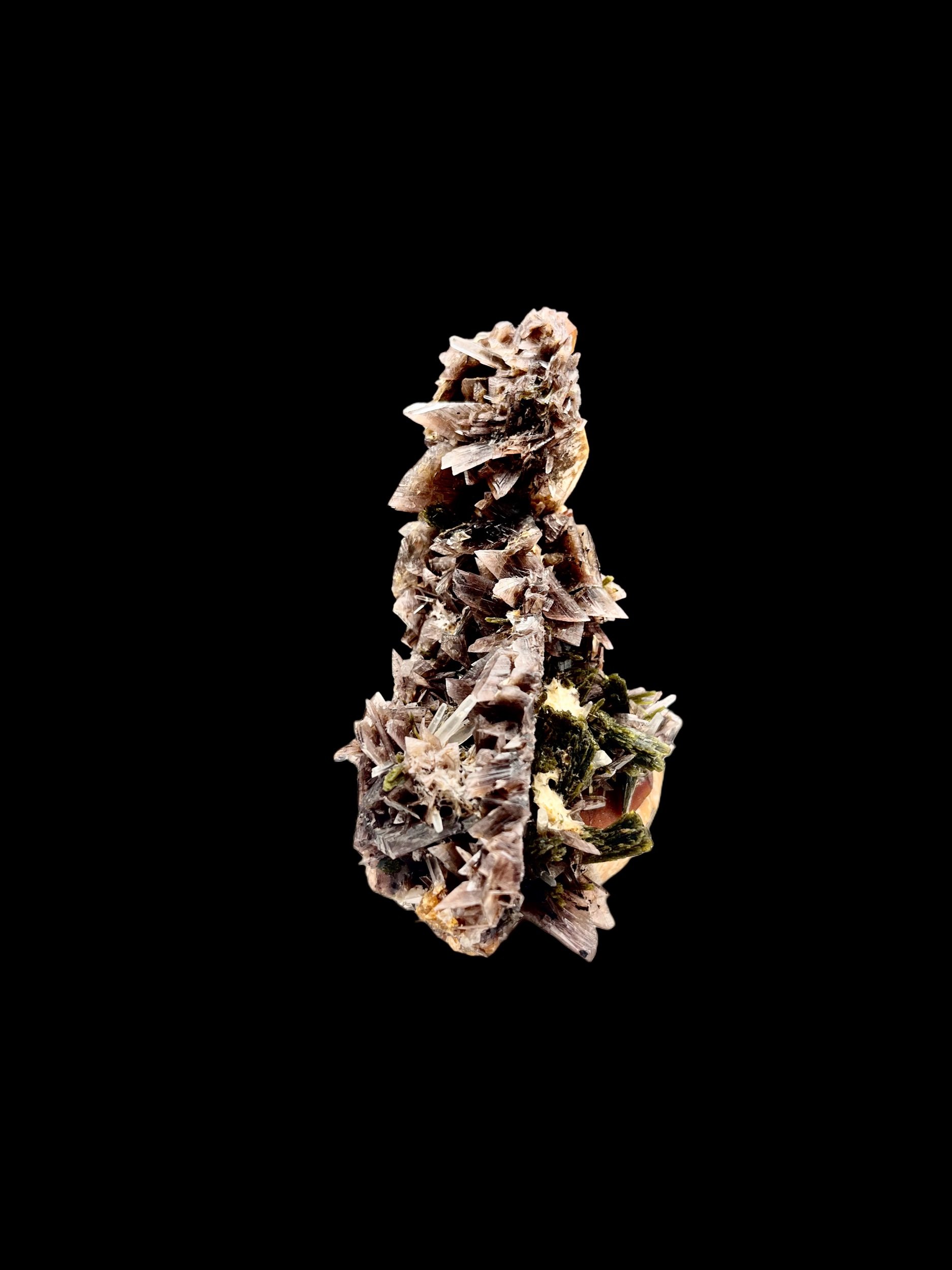 andradite garnet axinite quartz epidote association specimen Peru