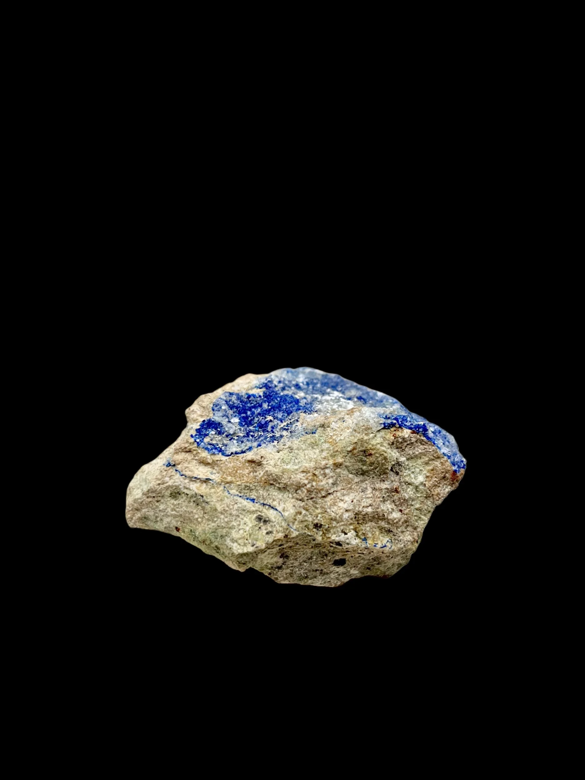 kinoite copper silicate mineral with sparkling apophyllite