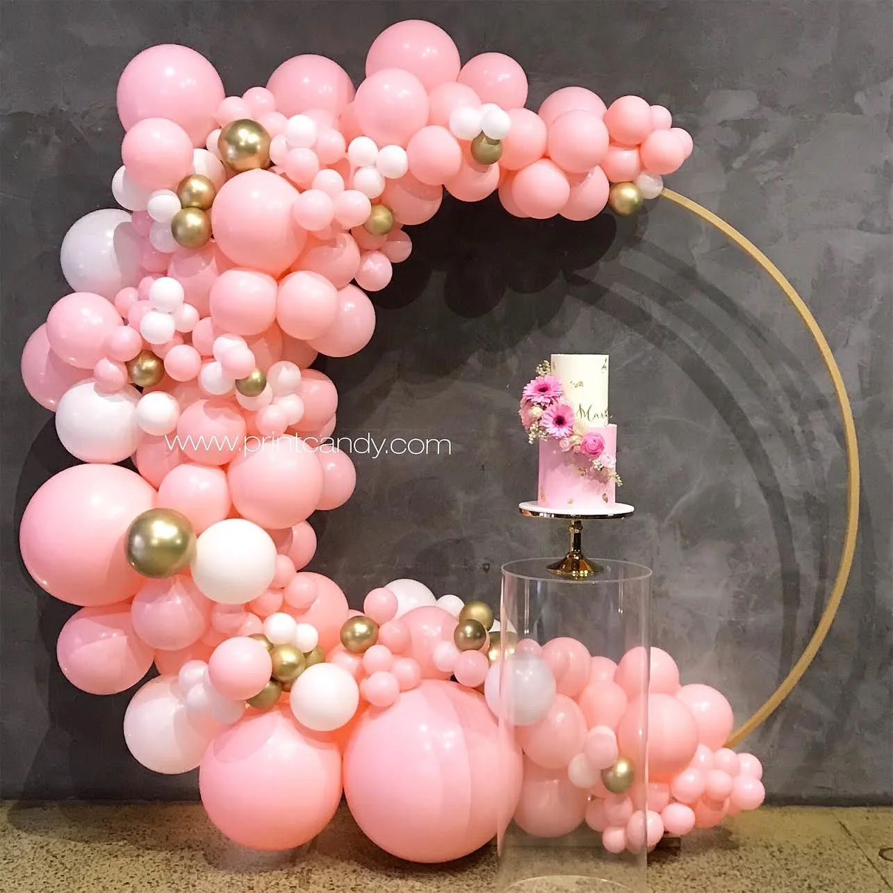 PRINT CANDY GOLD HOOPLA WITH BALLOONS & PLINTH.jpeg