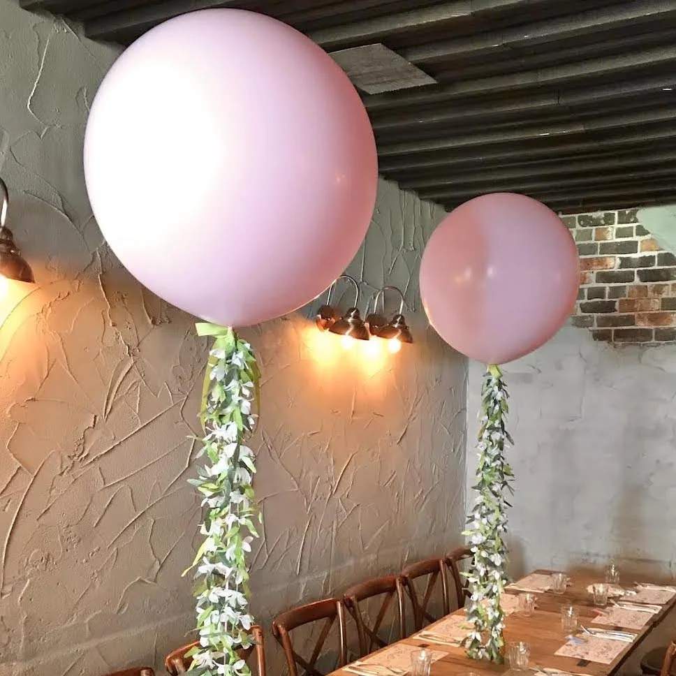 Print Candy 60cm helium balloon centrepiece.jpeg