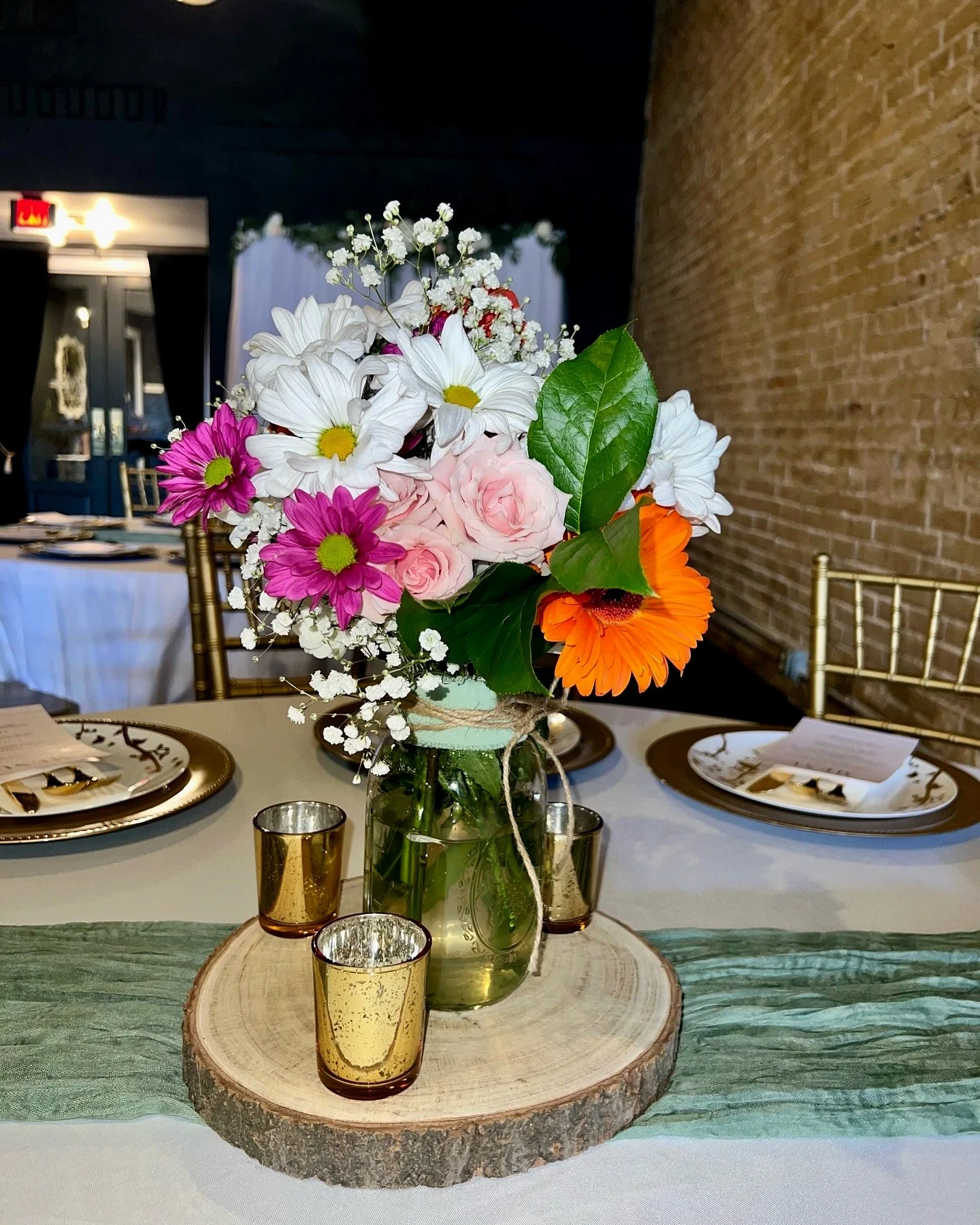 Charlize close up centerpiece.JPG