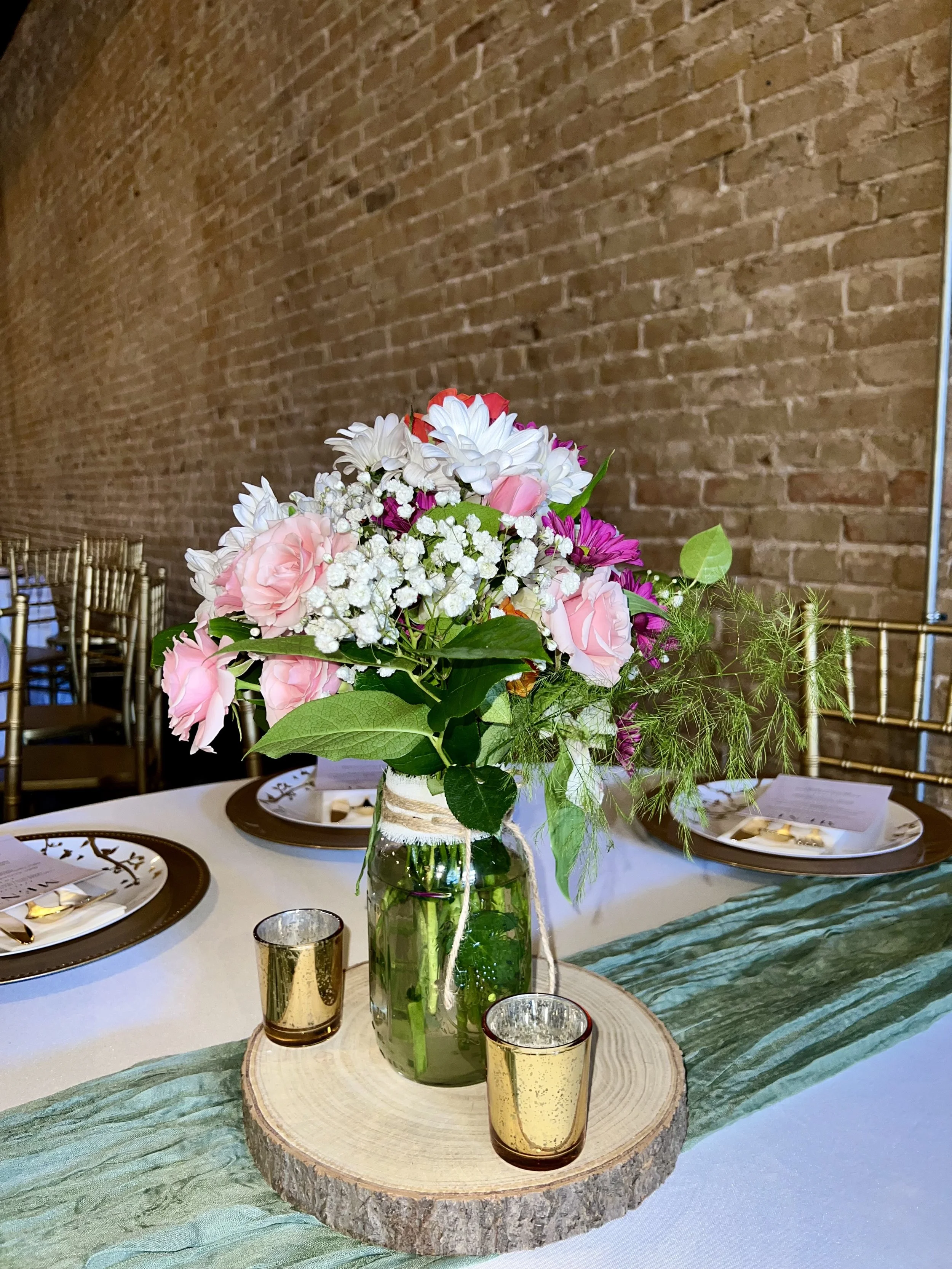 Charlize Centerpiece #2.jpeg