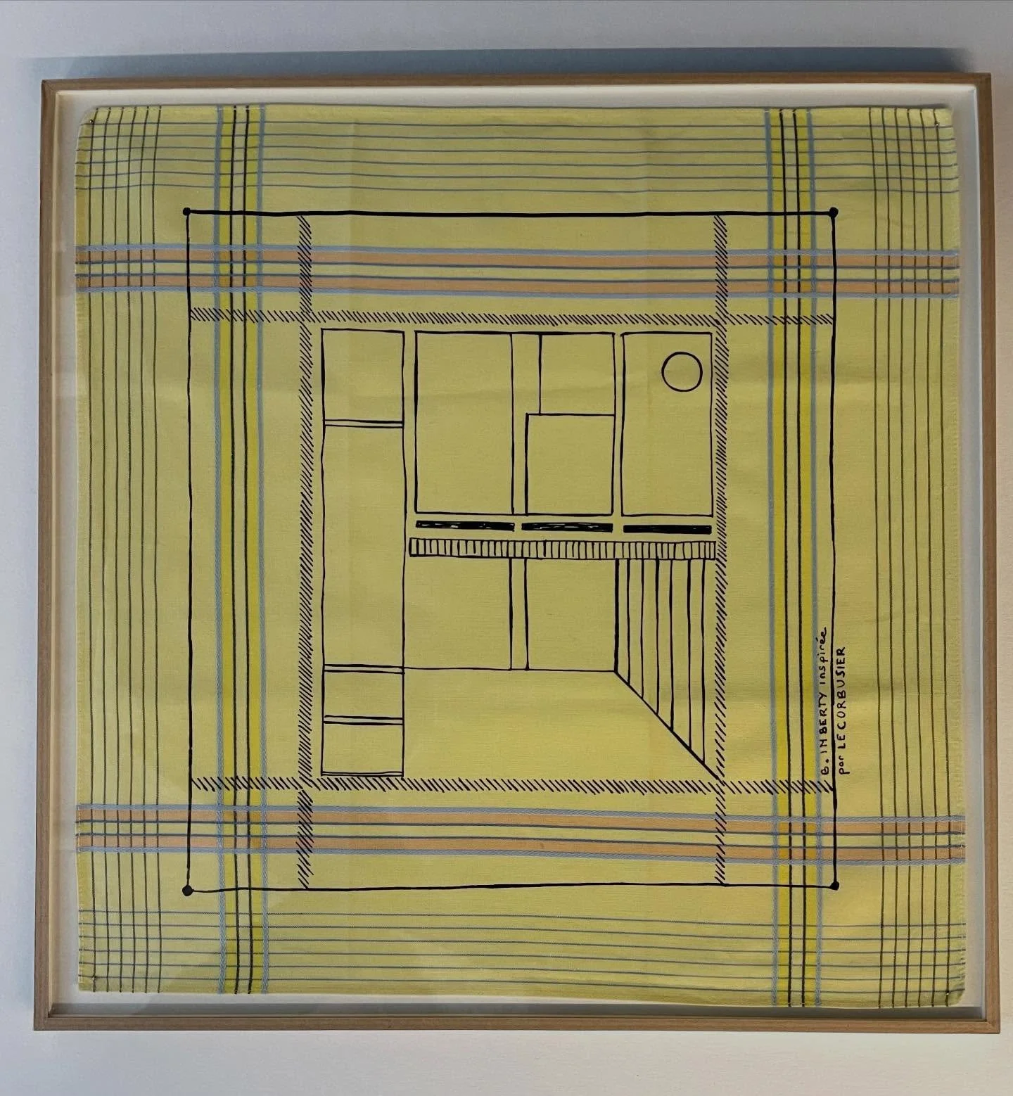 Je souhaite garder une trace des quadrillages et des couleurs vari&eacute;es.
Les cadres mettent en lumi&egrave;re comme des fen&ecirc;tres les dessins inspir&eacute;s de l&rsquo;architecture de le Corbusier pour cette s&eacute;rie. #carr&eacute; #ti