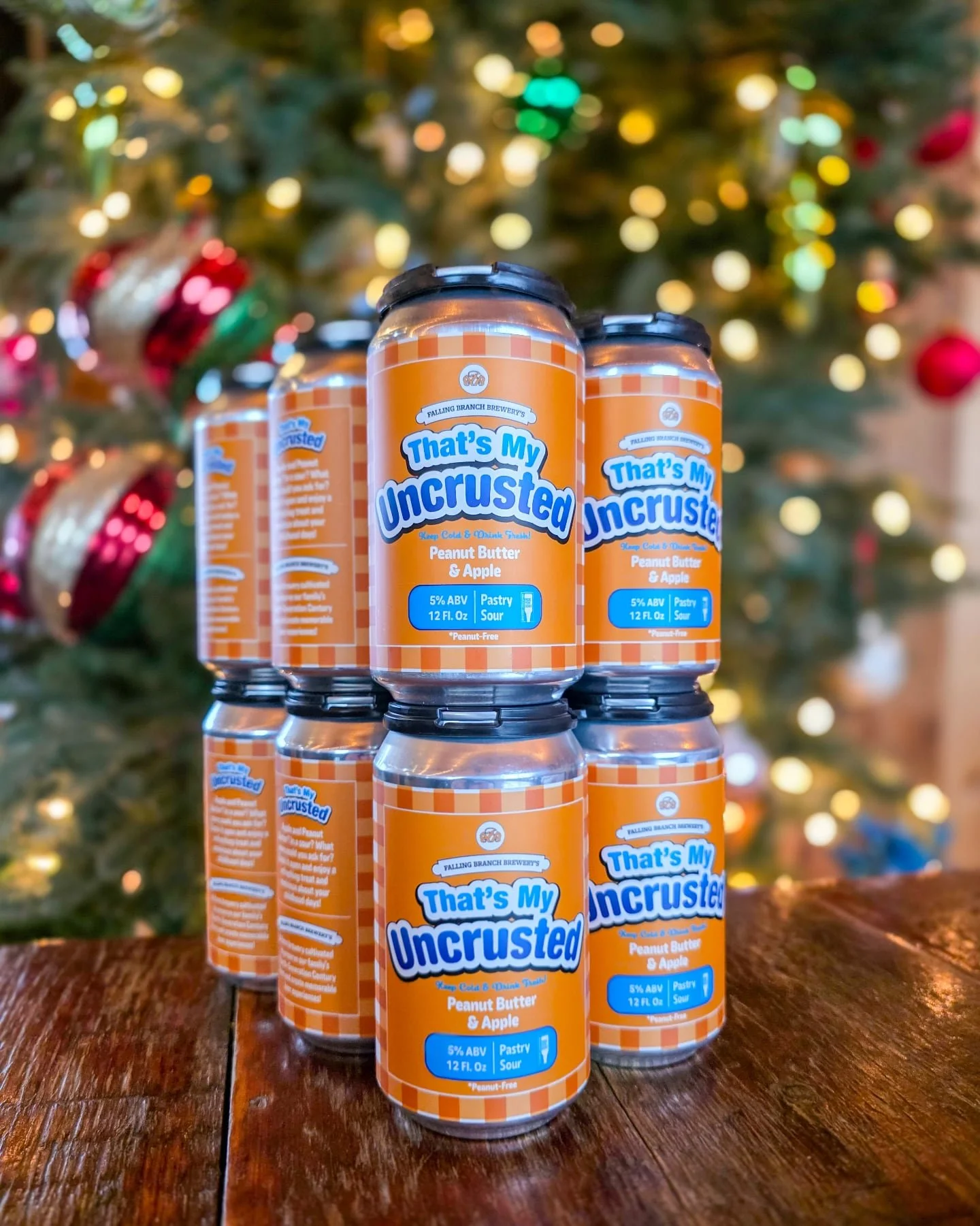 That's My Uncrusted is back with a new twist 🍎 Peanut Butter &amp; Apple pastry sour is on tap and in cans now! Limited quantity available

Taproom is open today until 9pm, Trivia is 7-9pm, and the Hawks Hill Grill food truck is serving until 8pm