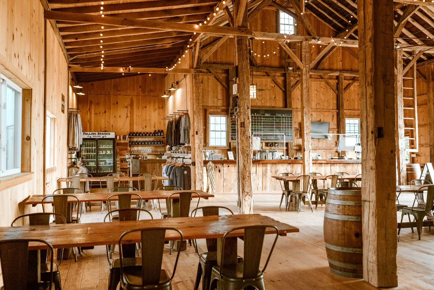 Happy New Year 🍻 Thank you all for making 2025 a great one!

Taproom is open 1&ndash;9pm today
🎶 Stan Graham 1&ndash;5pm
🍔 Hawks Hill Grill 1&ndash;8pm