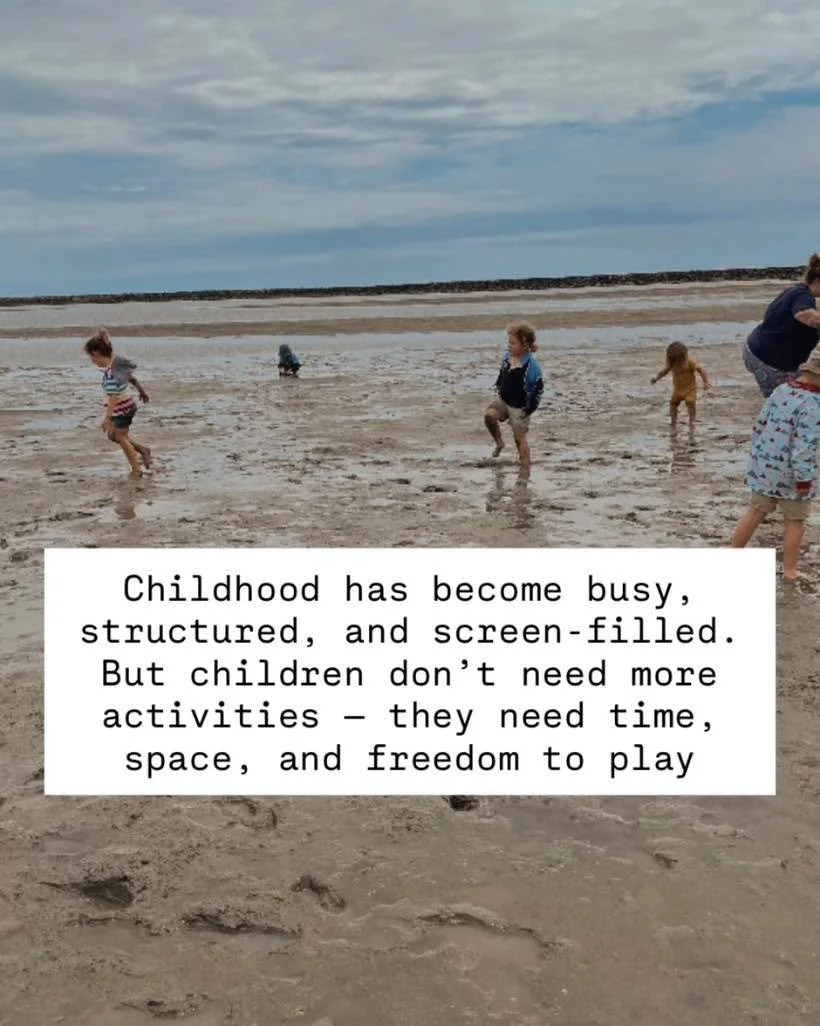 A beautiful morning out in nature with our Little Explorers.
There’s something special about watching children lead their own play — climbing, digging, and creating with freedom and joy. No rush, no rules, just the sounds of laughter, im