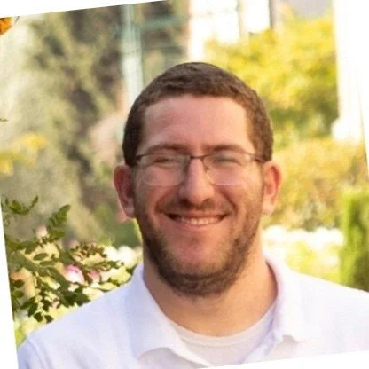 Jonathan Gardner Headshot.jpg