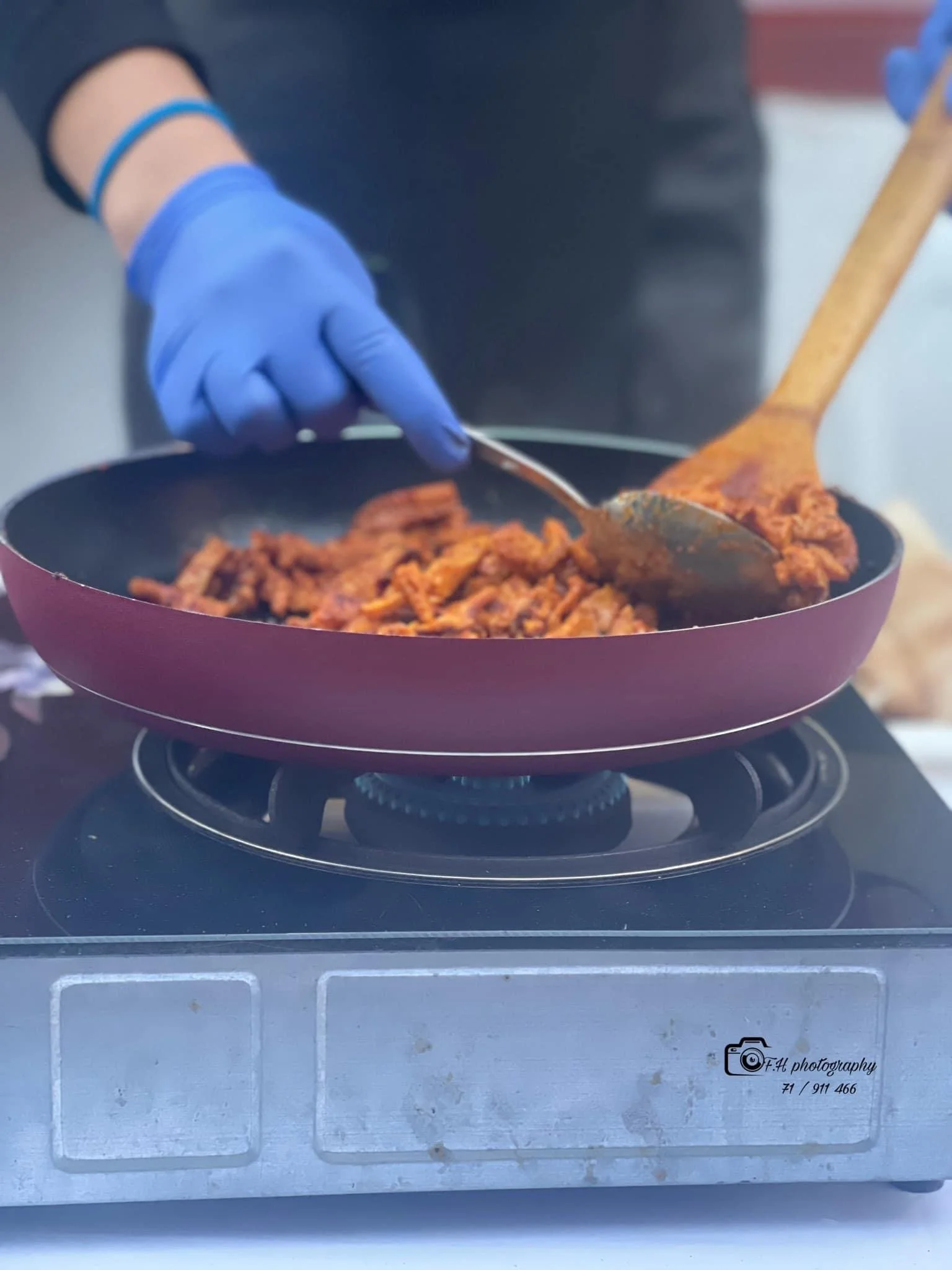 THE LEBANESE VEGANS’ SOCIAL HUB LIGHTS UP THE HOLIDAY SEASON WITH THE