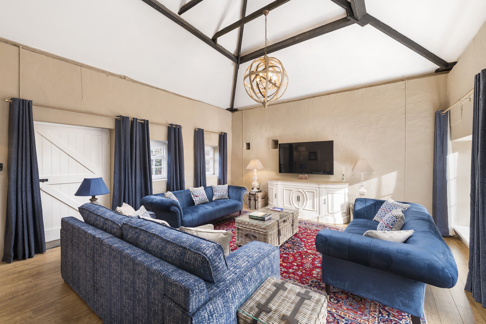 TV ROOM