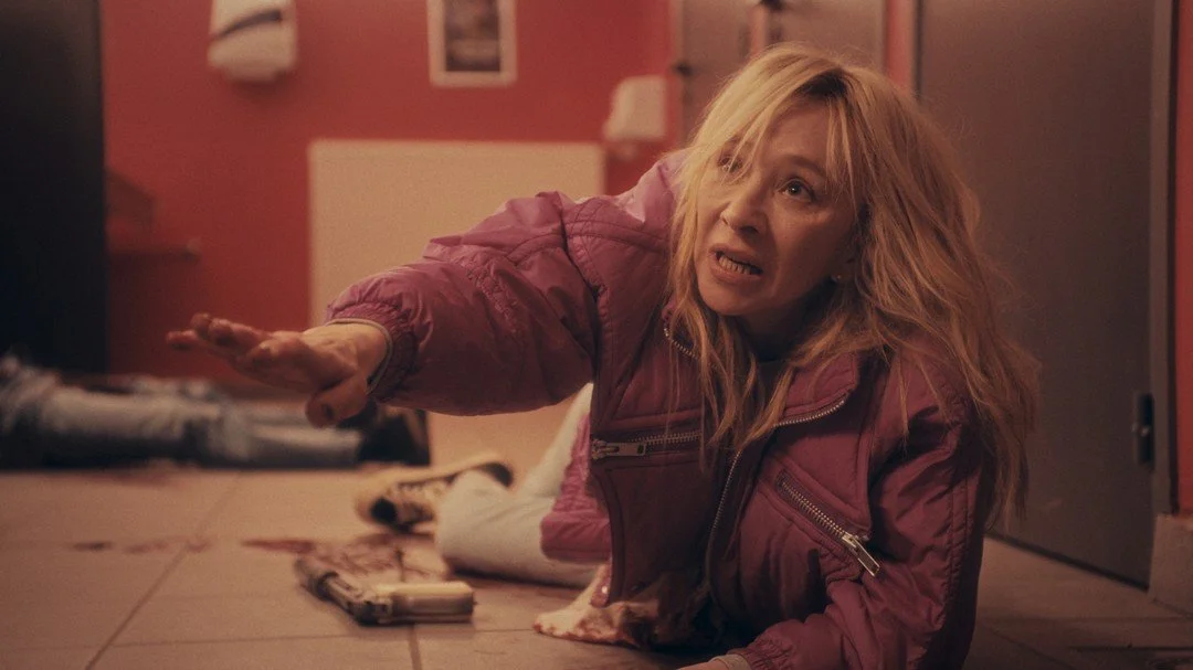 La reconversion en tueur &agrave; gages commence ce soir 📱 🔪

Quentin, jeune papa, au bord du licenciement et en plein divorce, d&eacute;couvre l&rsquo;existence d&rsquo;une application secr&egrave;te, Knok+ qui permet de commanditer des meurtres. 