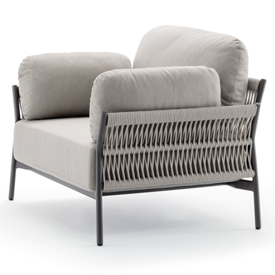 Etna Poltrona Chair
