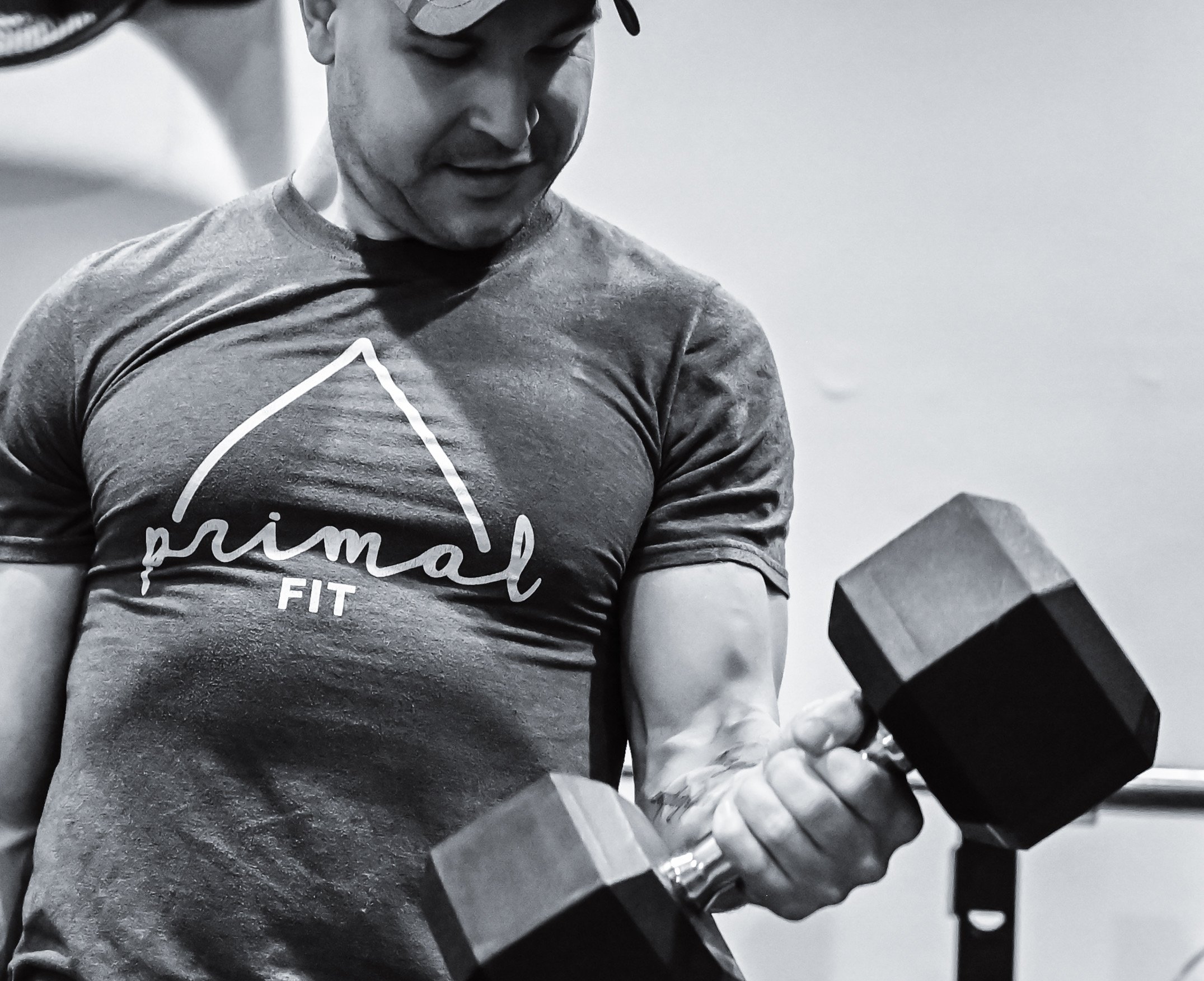 man bicep curl