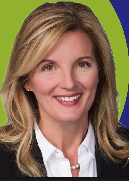 Dee Molinare.jpg