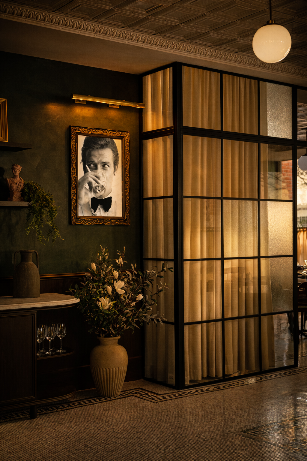 BarAngie_LOWRES-8 ALIGNMENT.png