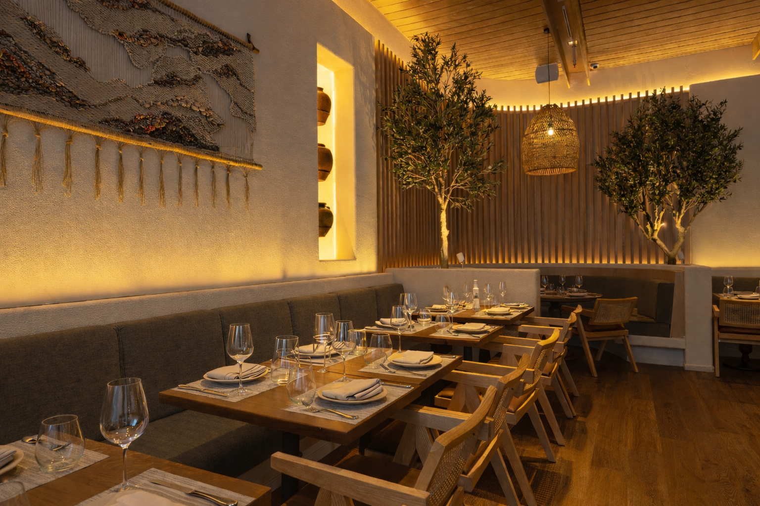 7B6A1275 ALIGNED2.png