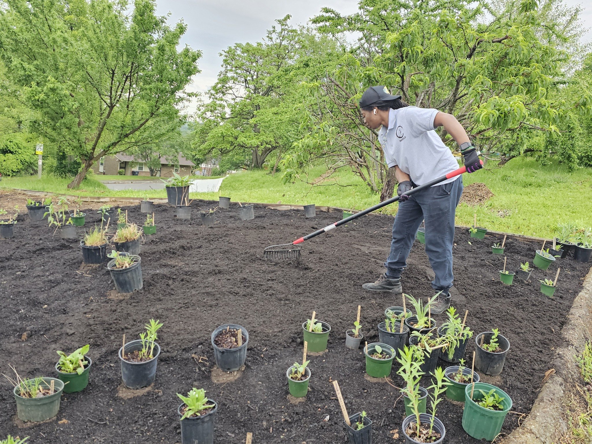 SEEED's Earth Day Celebration 2024! We had a blast planting and gardening! Part 2
#earthday2024 #EarthDay2024 #gardening #plants