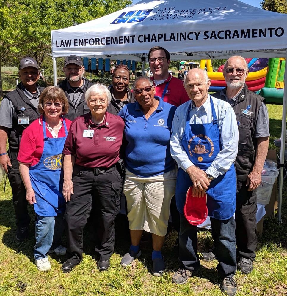 Kiwanis Club of Rancho Cordova members were hard at work today grilling up lunch at the Cordova Cares FunFair.
.
Community partners came together to support the Law Enforcement Chaplains Sacramento. 100% of the proceeds from this fundraiser go toward