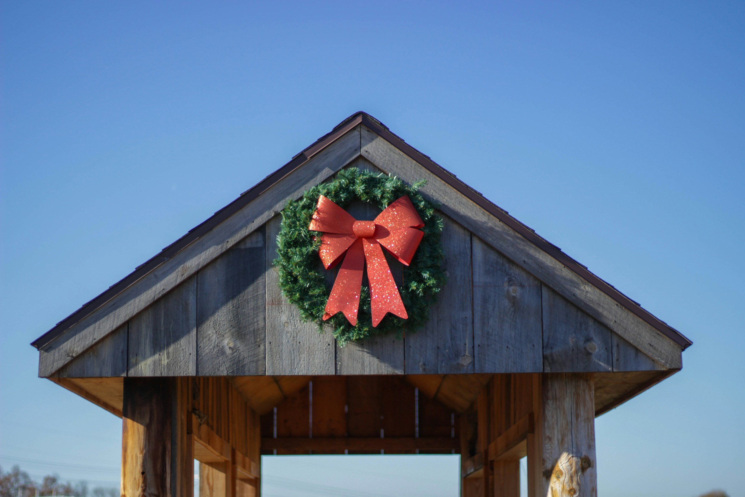 Holiday Wreath Sale