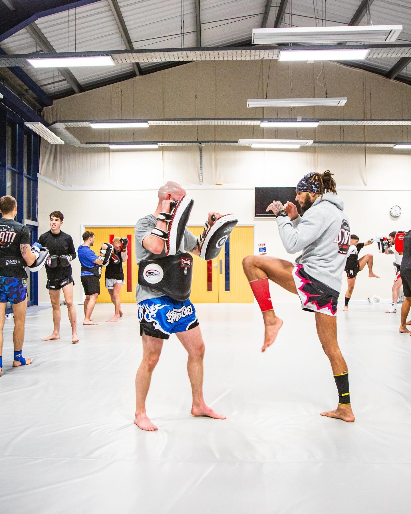 Morning class is out of the way and Tuesday&rsquo;s action continues with Muay Thai from 5pm. Jiu jitsu is on from 6pm onwards.