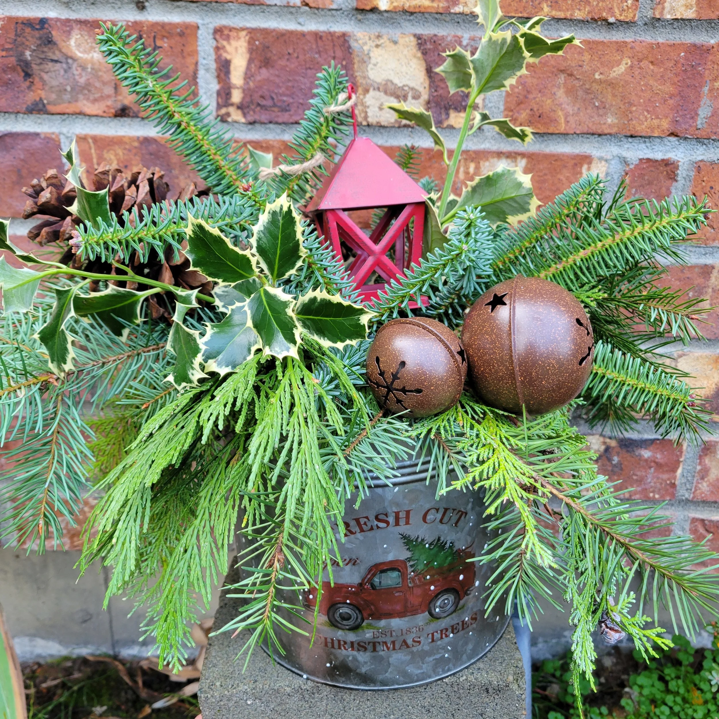 OrnamentArrangement.jpg
