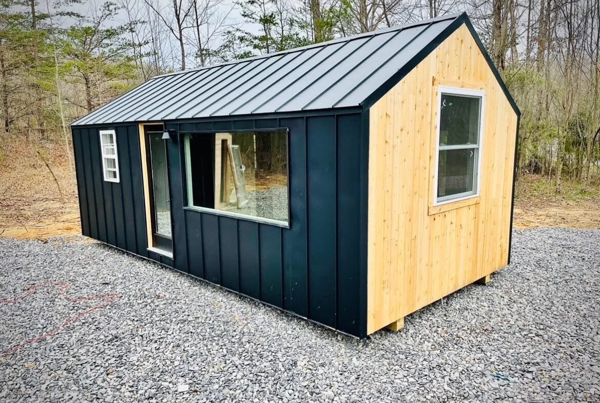 Love how this custom build turned out! 
&bull;
&bull;
&bull;
#tinyhouse #tinyhomenation #tinyhouseliving #modularspaces #modulardwelling #moderntinyhouse #modernstyleinspo #tinyhouseonskids #tinyhouseonfoundation #tinyliving #minimalisticdesign #nord