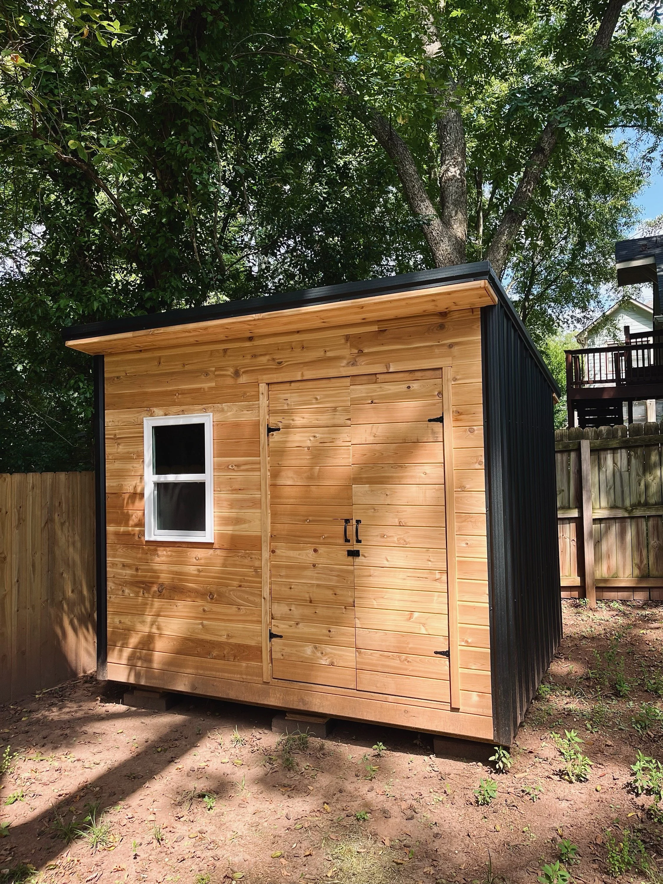 The Shed, a Mono Pitch Storage Solution that Looks Classy