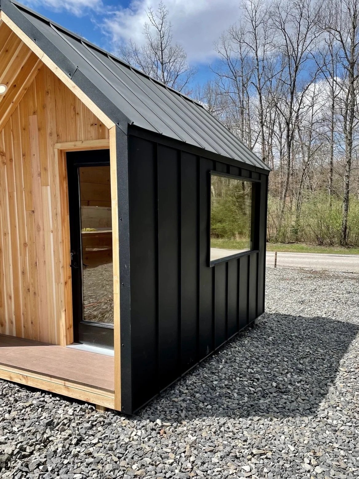 A Backyard Studio, Designed for Artists and People who Work From Home