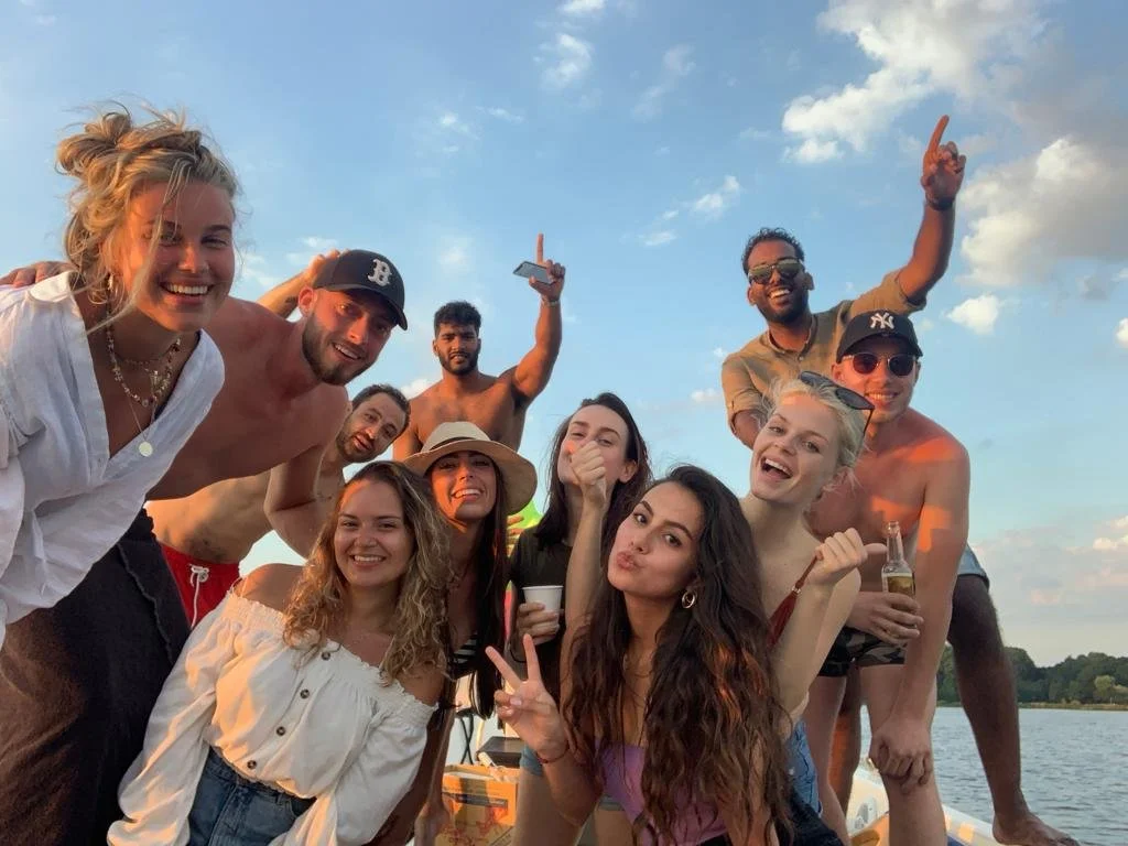 Zelf een Bootje varen in Rotterdam