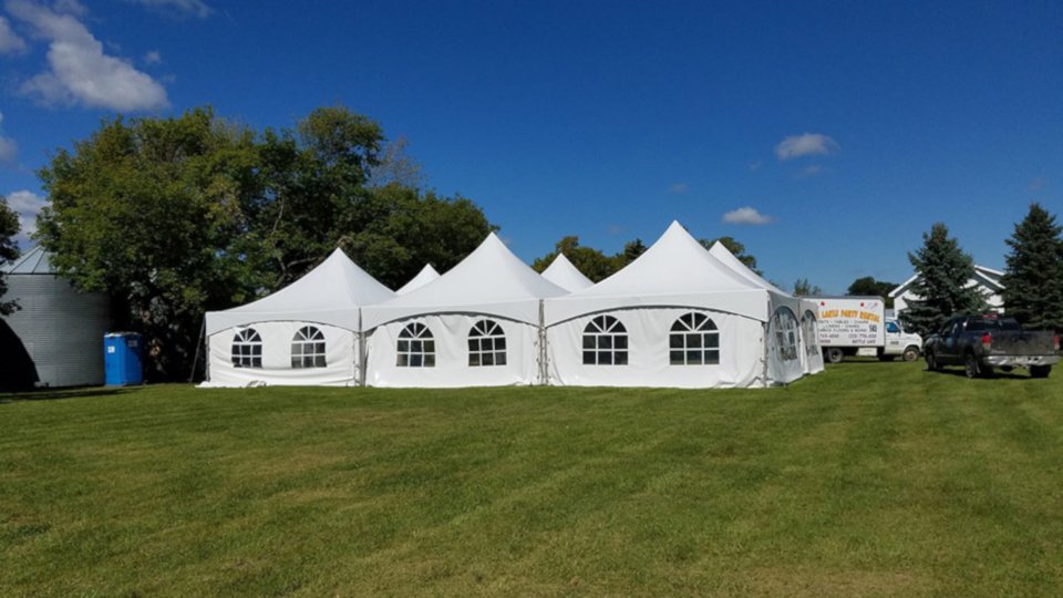  Whatever event you’re planning, a tent offers a completely blank canvas to design according to your vision. 