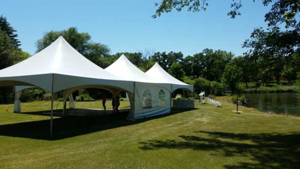  Planning any outdoor event can be nerve-racking. Even if all the details are perfect.  Don’t risk your function getting rained out. By upgrading your next outdoor function with a tent, you’re giving yourself peace of mind from those unexpected Minne