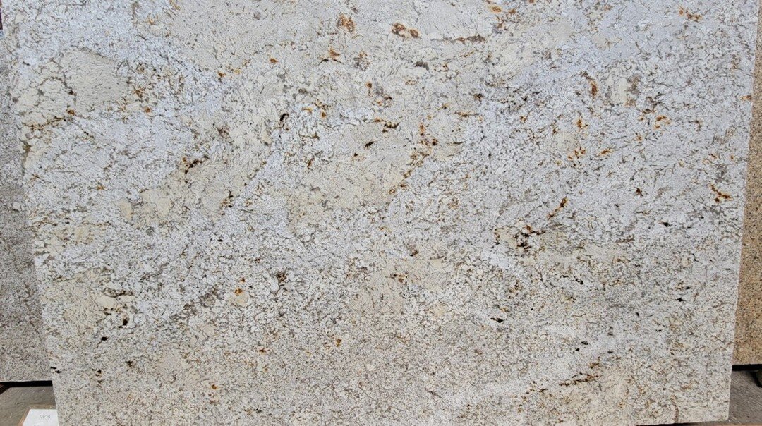 NEW NEW NEW 

We have added THREE new granite bundles to our yard this week! &amp; we know these won't last long! 

1️⃣ Taupe Grey 
2️⃣ Andino White 
3️⃣ Makalu Bay 

Stop in and check these out!
