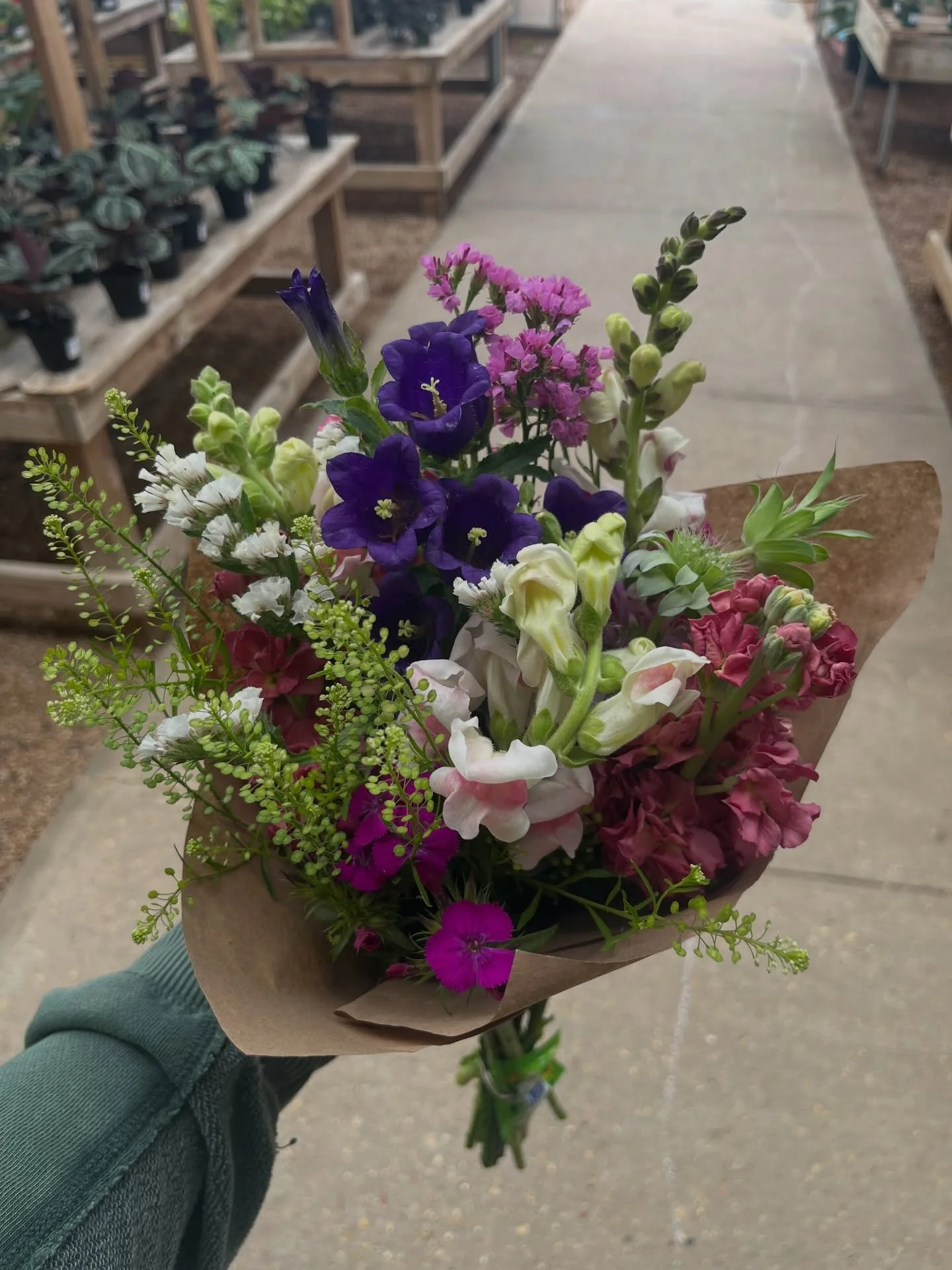 Take a look at these Mother's Day flower bouquets grown by @farmgirl_flower_farm in North MS! Available in the shop and on DoorDash for Tupelo while supplies last! 

#supportsmallbusiness #localflowers #bouquet #supportlocal #freshflowerbouquet