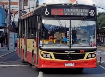 Línea 42 Pompeya - Chacarita - Belgrano - Ciudad Universitaria - Parque de los Niños.