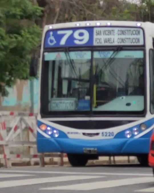 Línea 79 Constitución - Lanús  - Claypole - Alejandro Korn - Florencio Varela - San Vicente. Recorridos. 