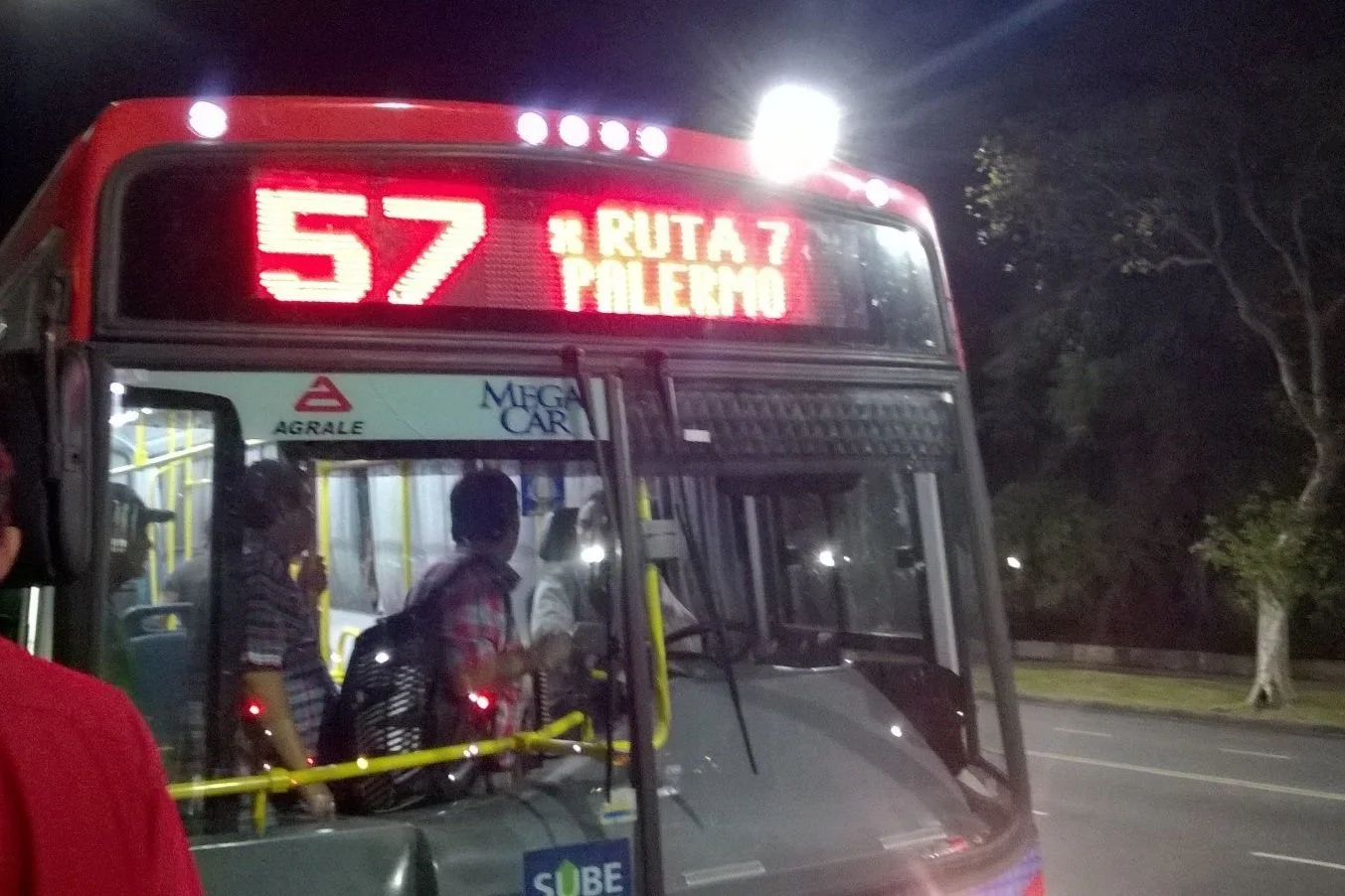 Colectivos 57 y 410 Moreno - Luján por Ruta 7 y Autopista: Guía ...